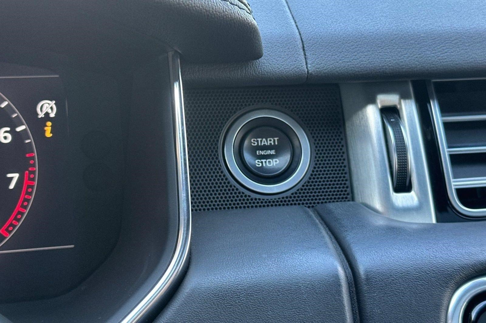 Used 2019 Land Rover Range Rover Supercharged AWD/4WD image 16