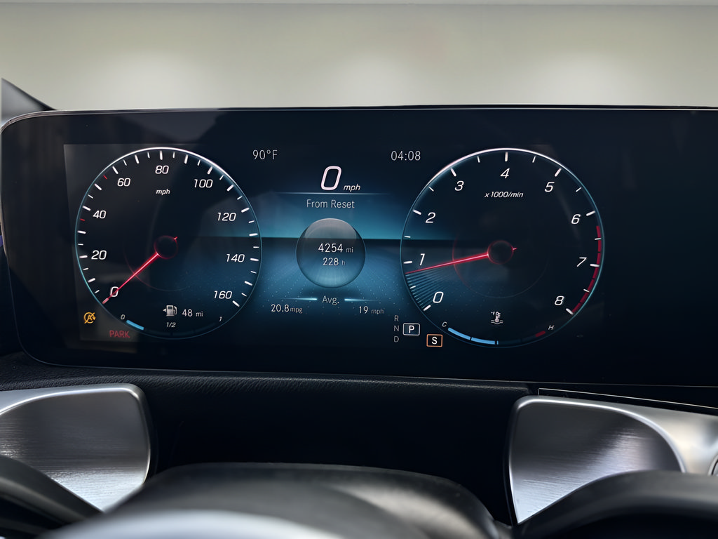Used 2022 Mercedes-Benz GLB 250 image 16