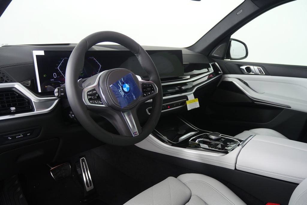 Used 2026 BMW X5 xDrive40i w/ M Sport Package AWD/4WD image 13