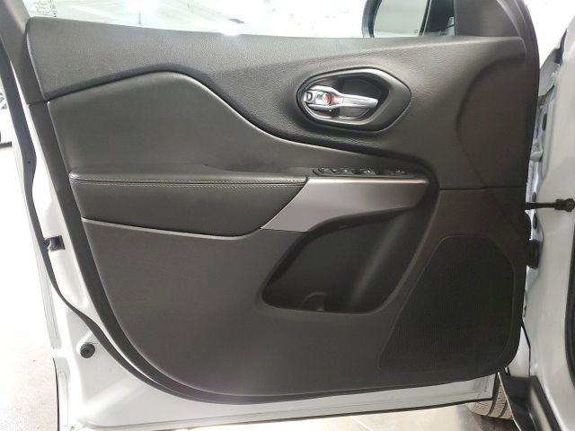 Used 2022 Jeep Cherokee Latitude Lux AWD/4WD image 13