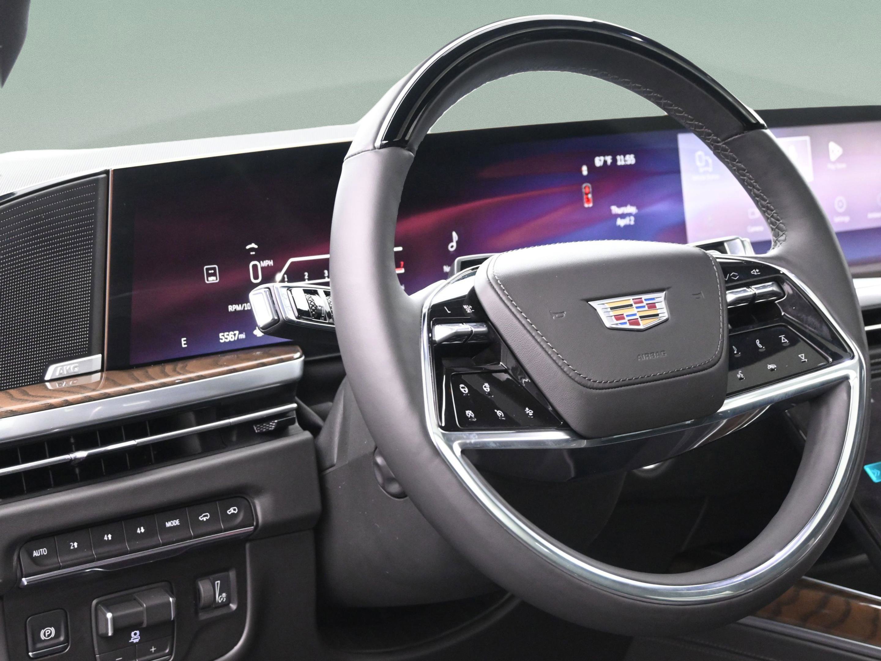 Used 2026 Cadillac Escalade Platinum Sport w/ LPO, ONYX Package image 18