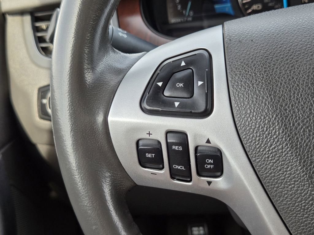 Used 2012 Ford Edge Limited FWD image 27