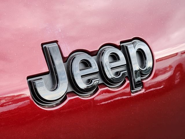 New 2023 Jeep Grand Cherokee L Laredo AWD/4WD image 13