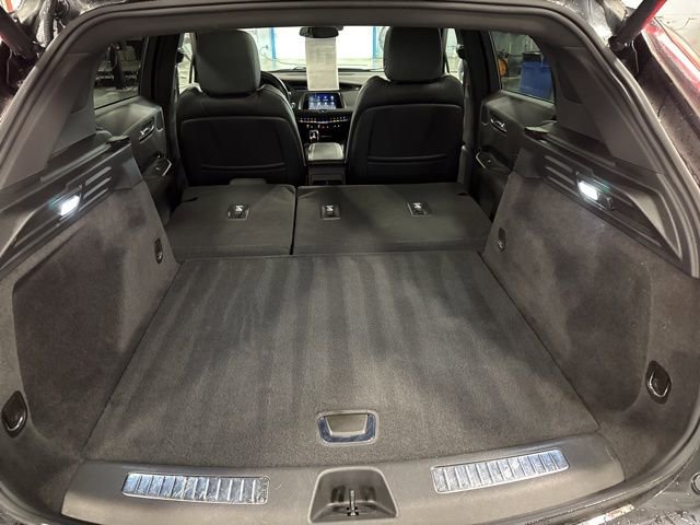 Used 2023 Cadillac XT4 Sport image 38