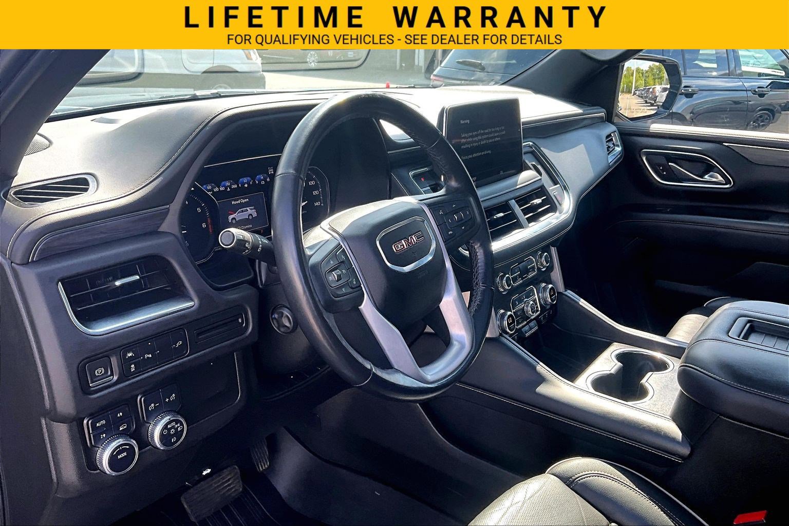 Used 2021 GMC Yukon SLT w/ SLT Premium Package AWD/4WD image 14