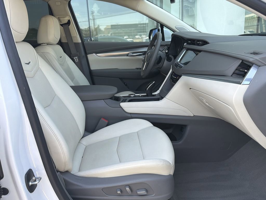 Certified 2023 Cadillac XT5 Premium Luxury image 13