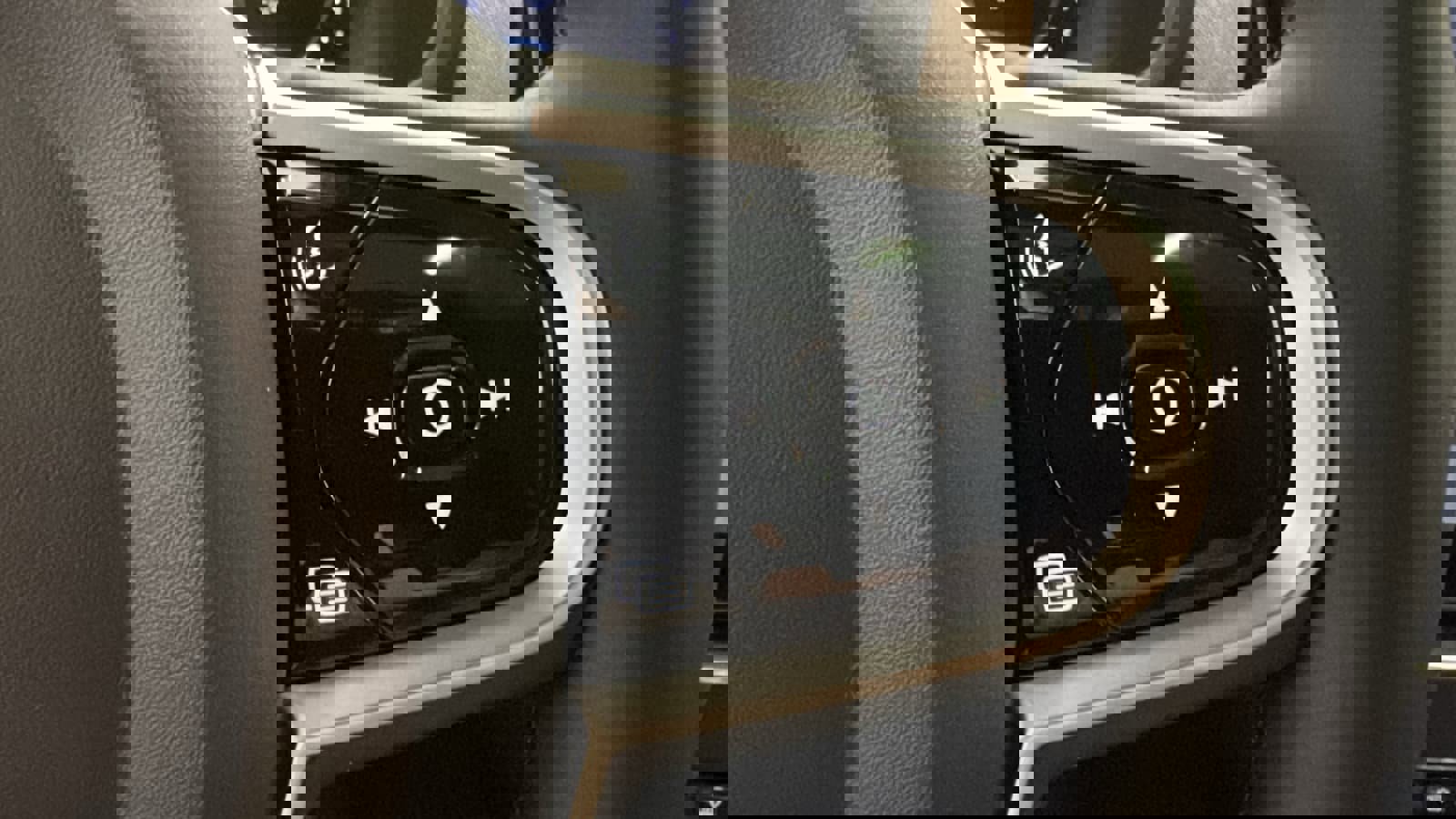 New 2026 Volvo XC90 B6 Plus w/ Protection Package Premier image 14