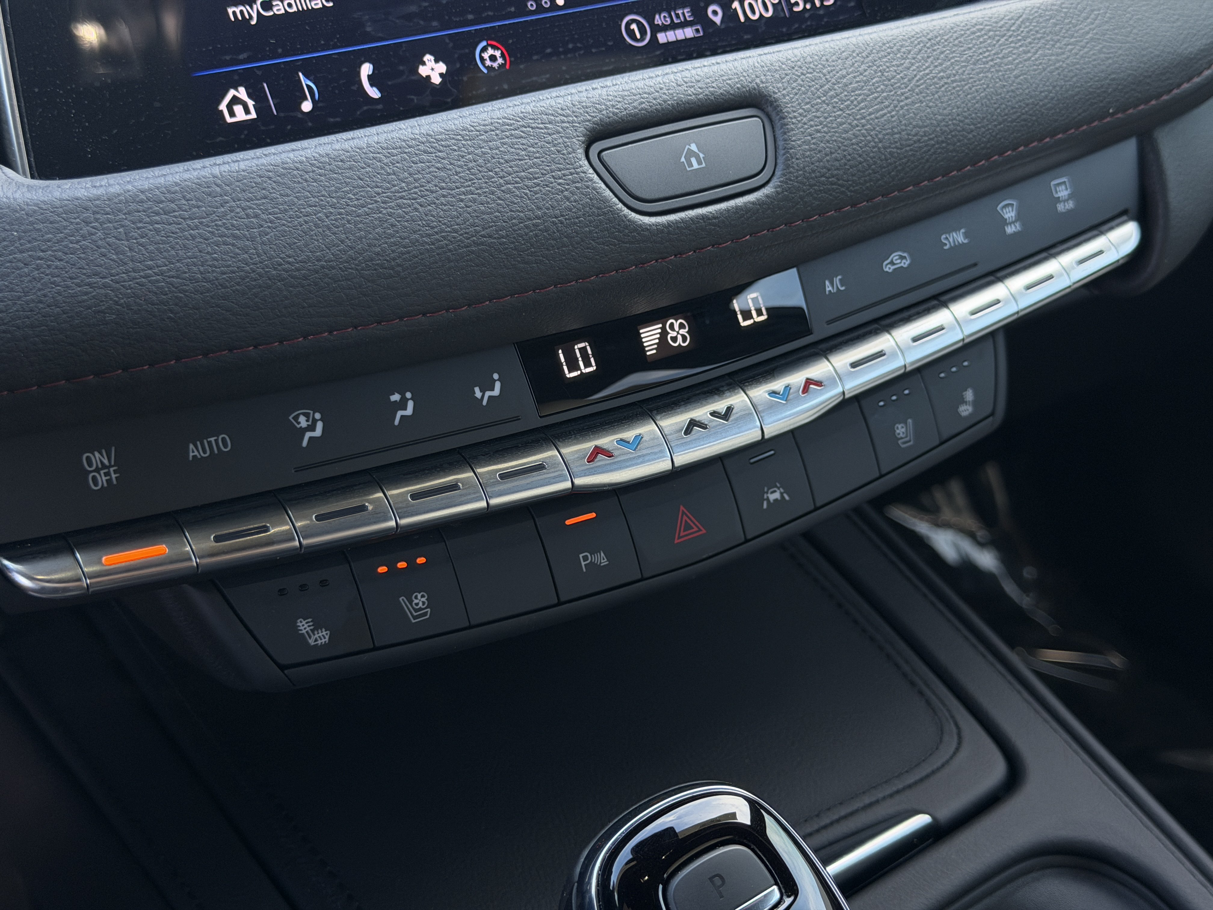 Certified 2023 Cadillac XT4 Sport FWD image 27