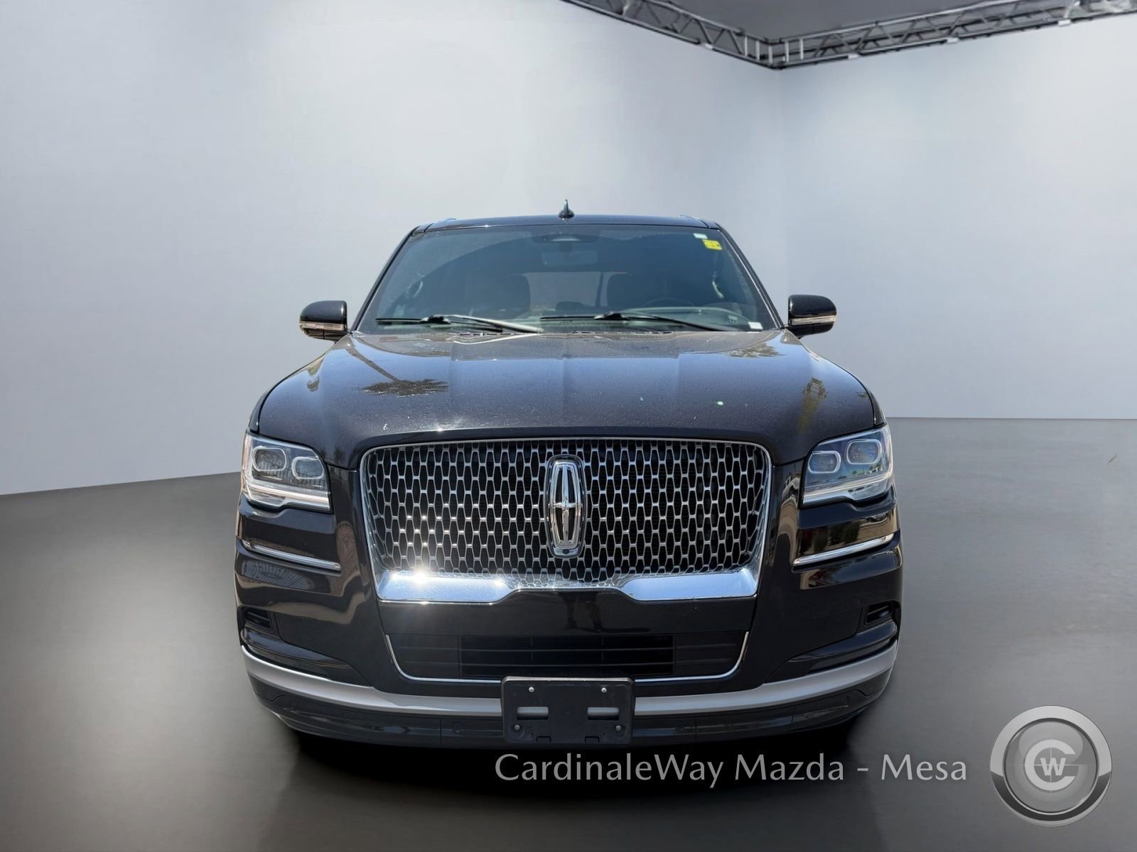 Used 2023 Lincoln Navigator Reserve AWD/4WD image 5