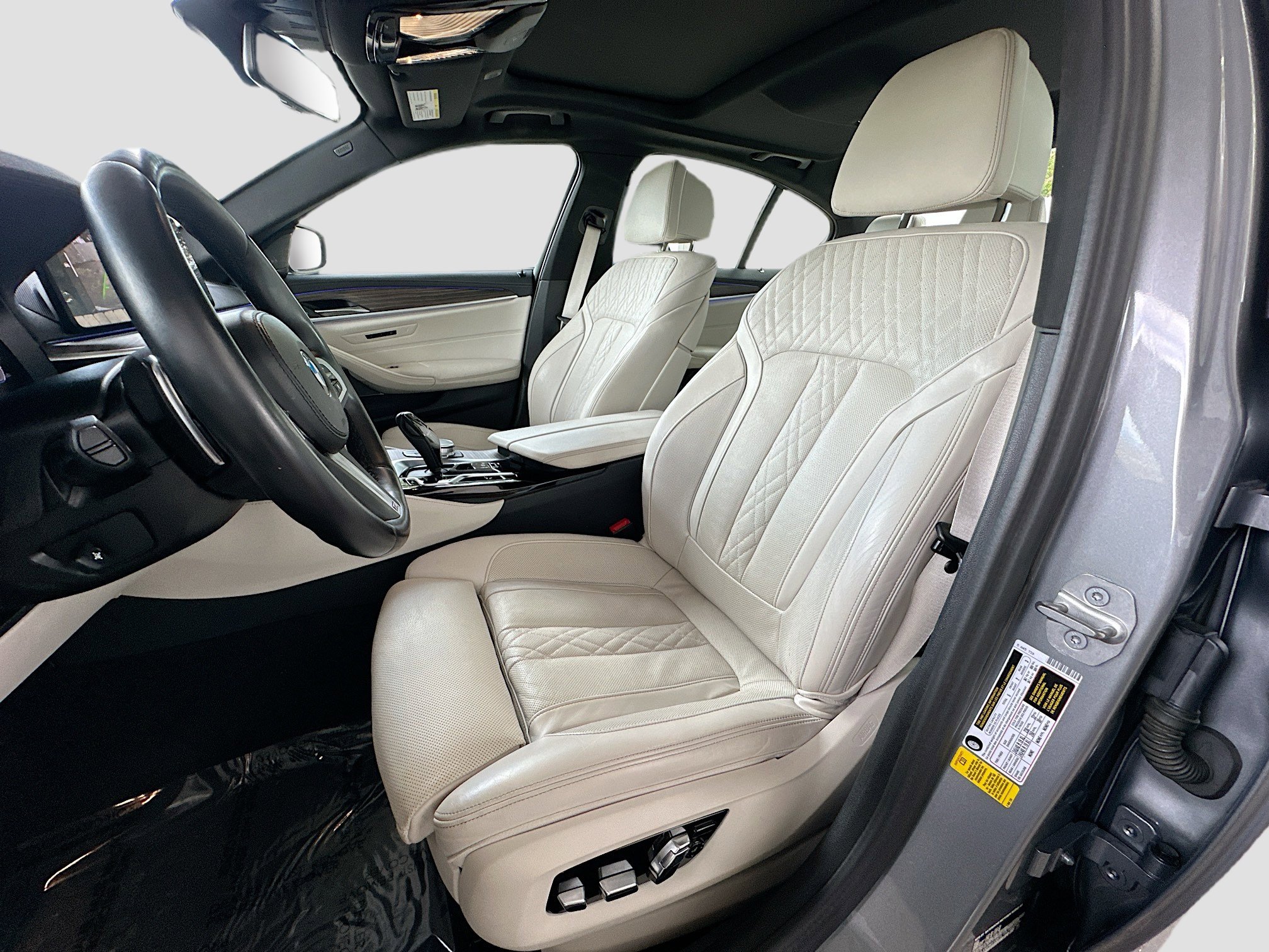 Certified 2023 BMW 540i w/ M Sport Package image 22