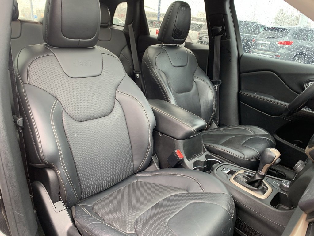 Used 2015 Jeep Cherokee Limited w/ Luxury Group image 14