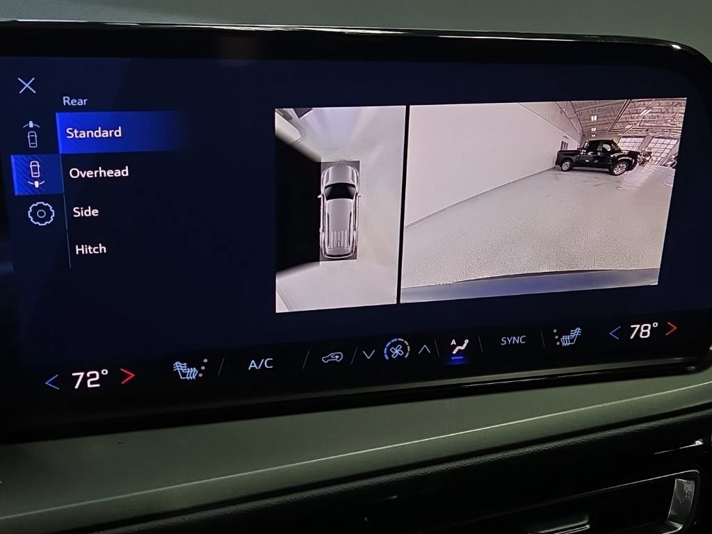 New 2026 Chevrolet Traverse LT image 24