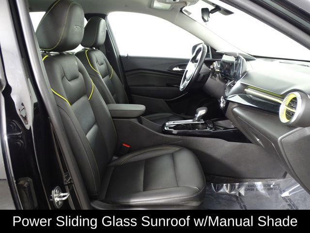 Used 2024 Chevrolet Trax ACTIV w/ Sunroof Package image 16