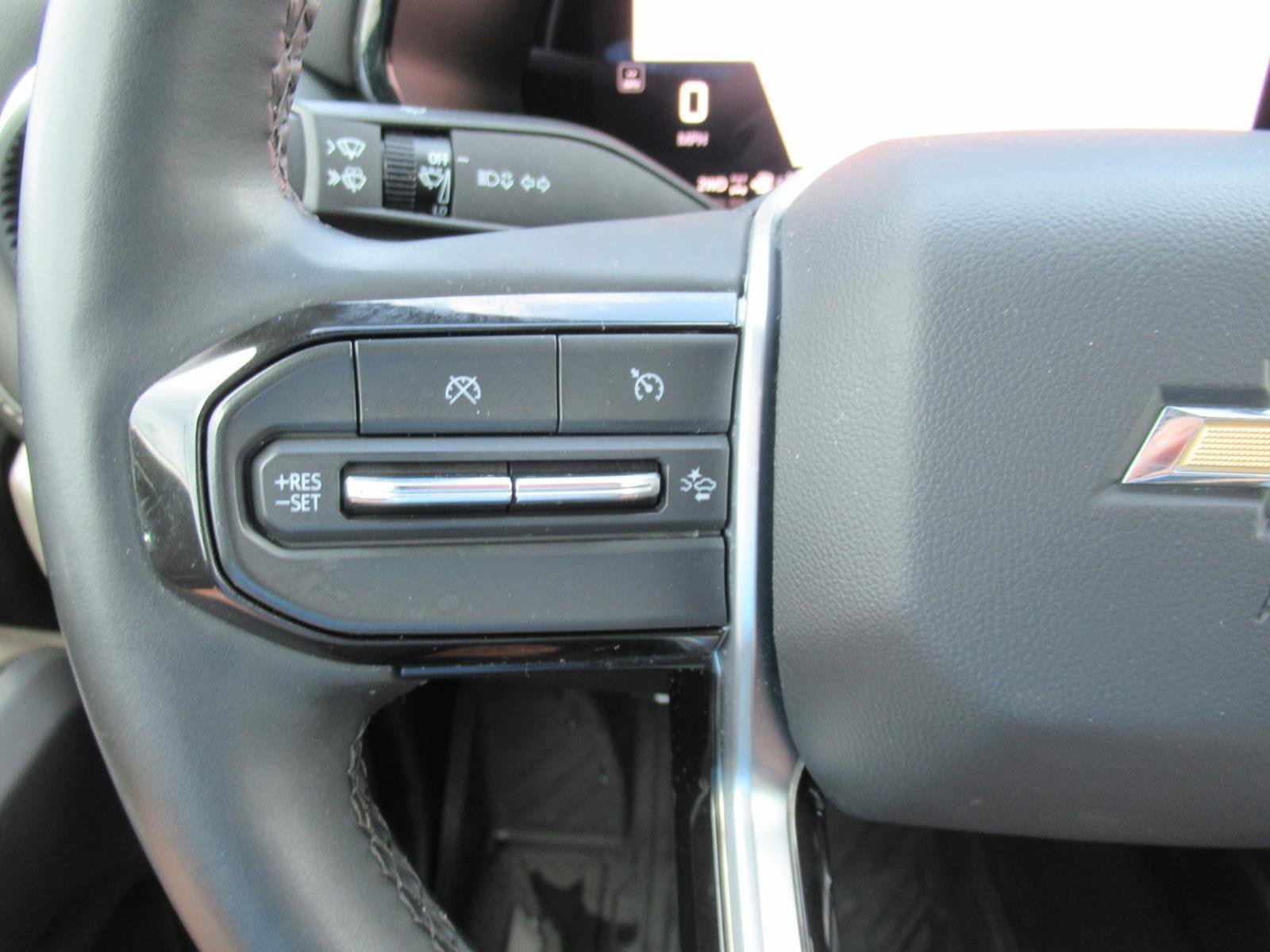 Used 2024 Chevrolet Colorado LT w/ LT Convenience Package III AWD/4WD image 25