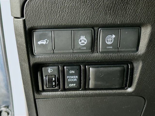 Used 2018 Nissan Armada Platinum w/ Captain Seat Package image 11