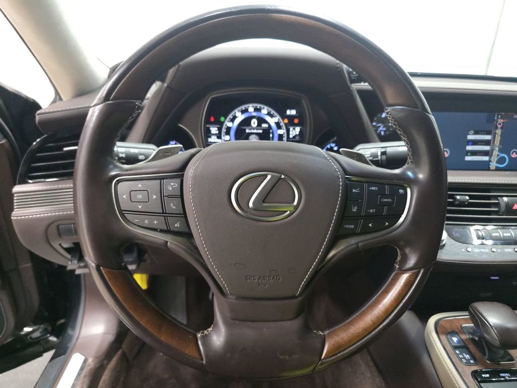 Used 2018 Lexus LS 500 w/ Interior Upgrade Package RWD image 5