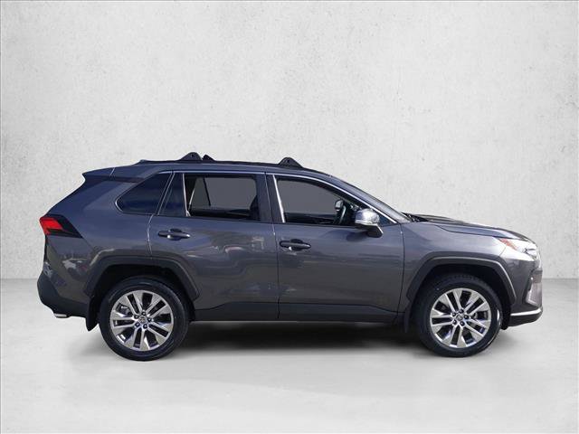 Used 2023 Toyota RAV4 XLE Premium FWD image 4