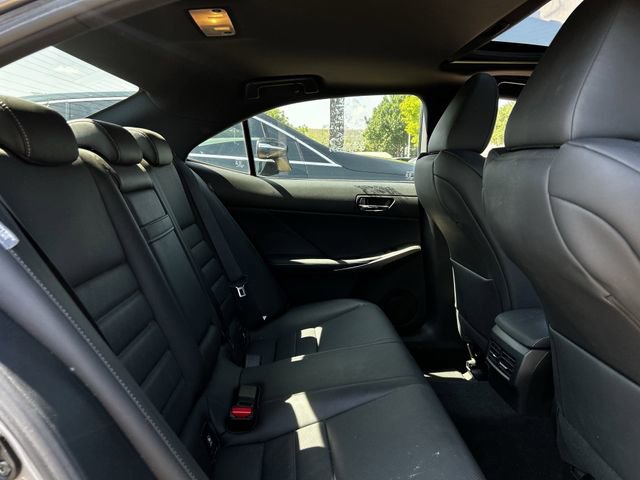 Used 2016 Lexus IS 350 RWD image 33