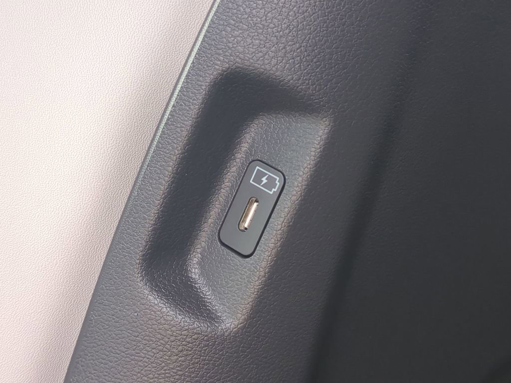 New 2026 Hyundai Santa Fe SEL FWD image 18