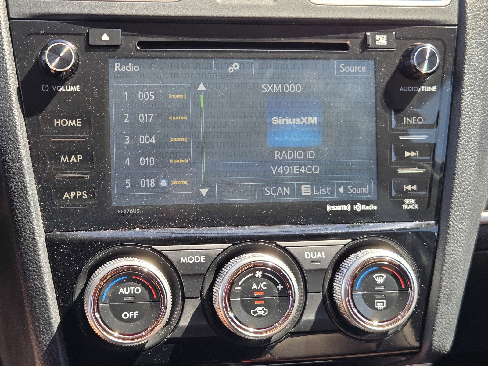 Used 2017 Subaru Forester 2.5i Touring image 19