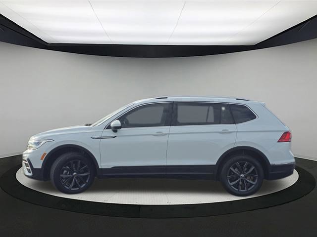 Used 2022 Volkswagen Tiguan SE image 4