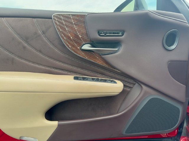 Used 2018 Lexus LS 500 w/ Interior Upgrade Package RWD image 12