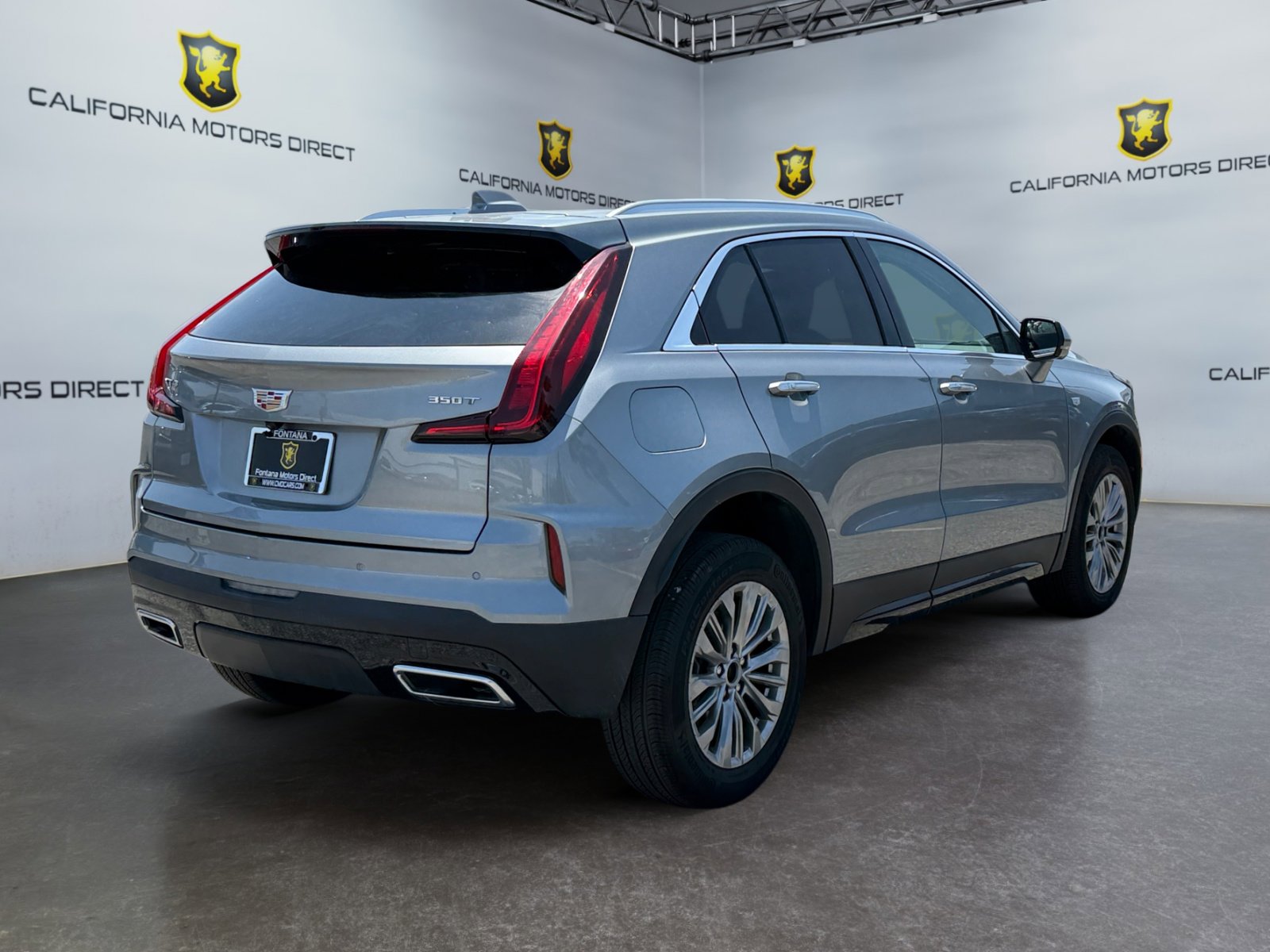 Used 2025 Cadillac XT4 Premium Luxury FWD image 5