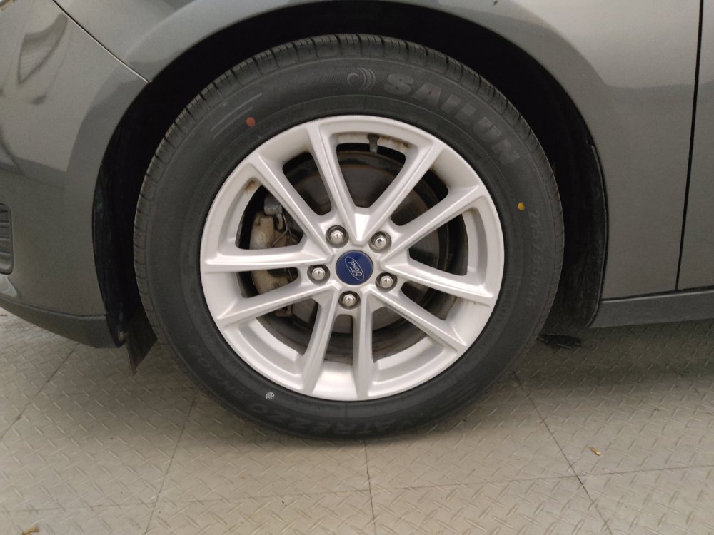 Used 2018 Ford Focus SE FWD image 31