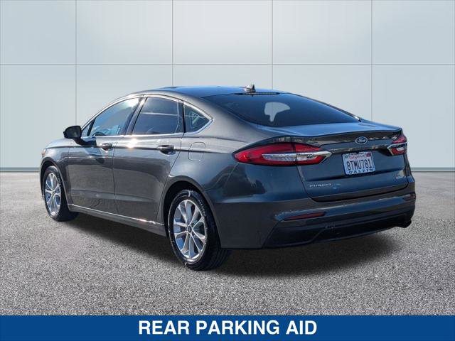 Used 2020 Ford Fusion SE image 3