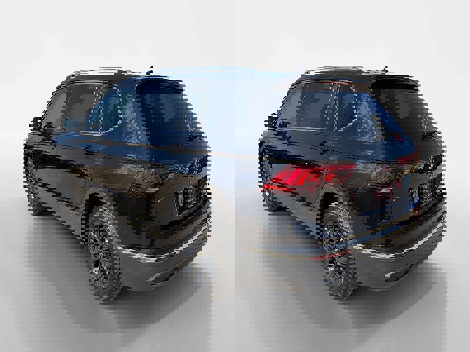 Used 2022 Volkswagen Tiguan SE w/ Panoramic Sunroof Package image 4