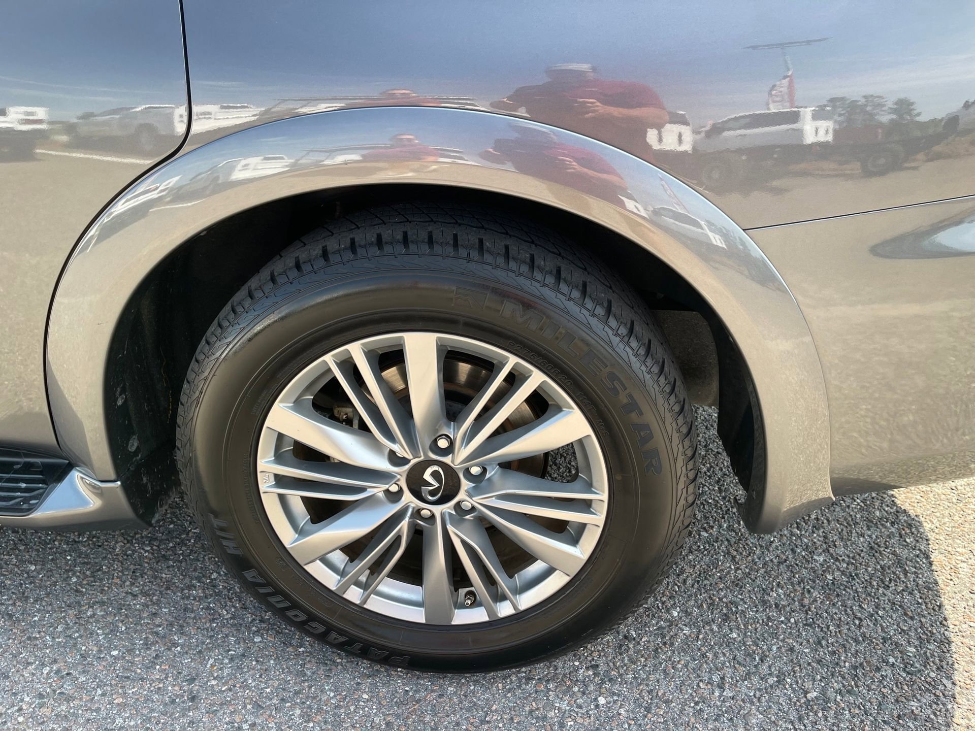 Used 2021 INFINITI QX80 Luxe AWD/4WD image 9
