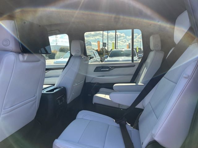 New 2026 Chevrolet Suburban Premier image 29