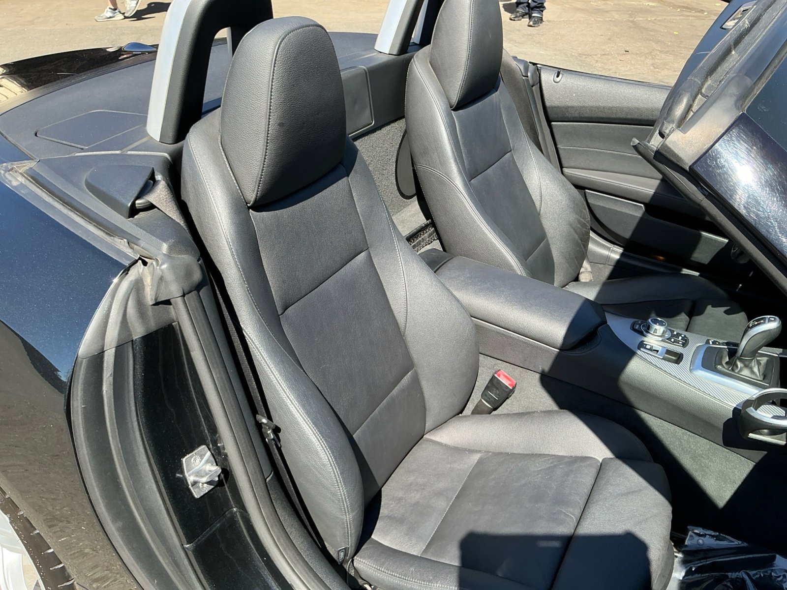 Used 2011 BMW Z4 sDrive35is image 16