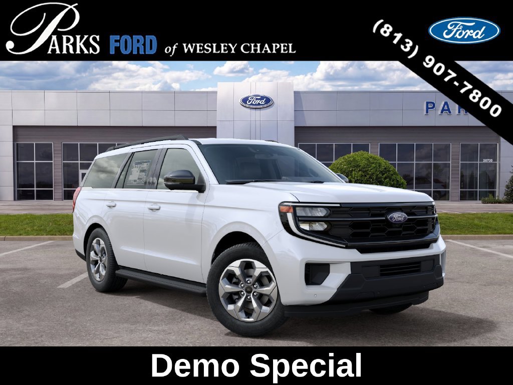 New 2027 Ford Expedition Active RWD image 4
