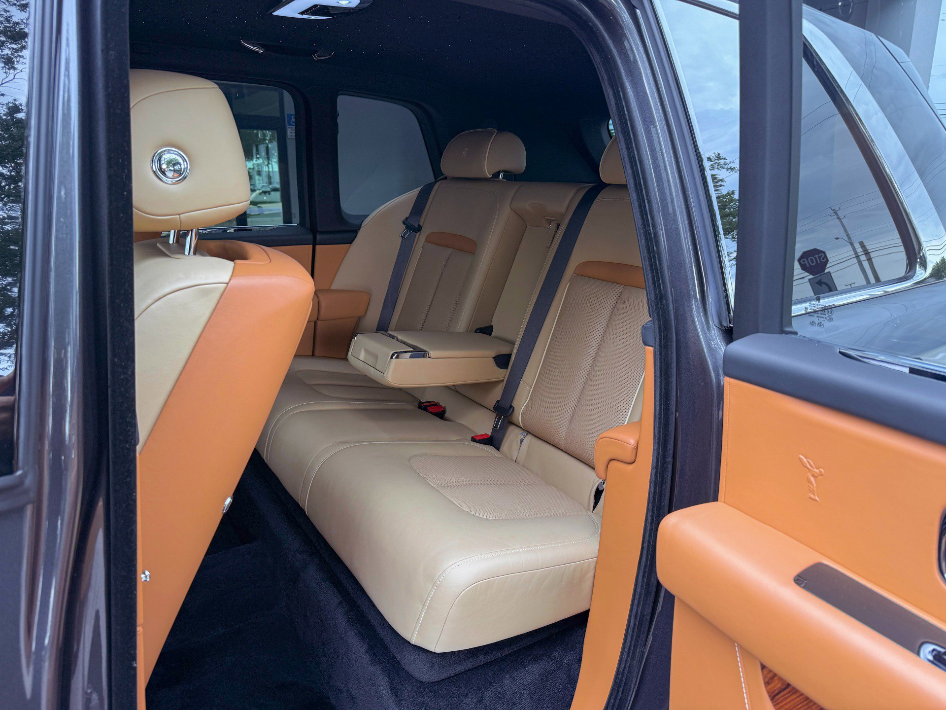 Used 2022 Rolls-Royce Cullinan AWD/4WD image 26
