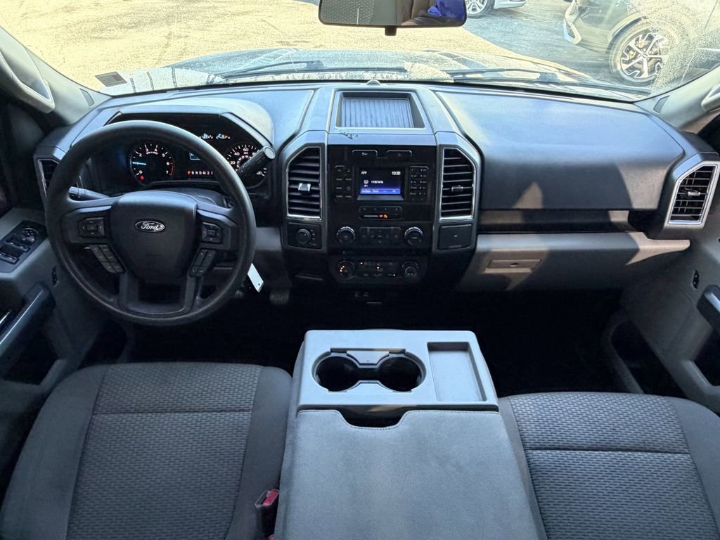 Used 2015 Ford F150 XLT image 14