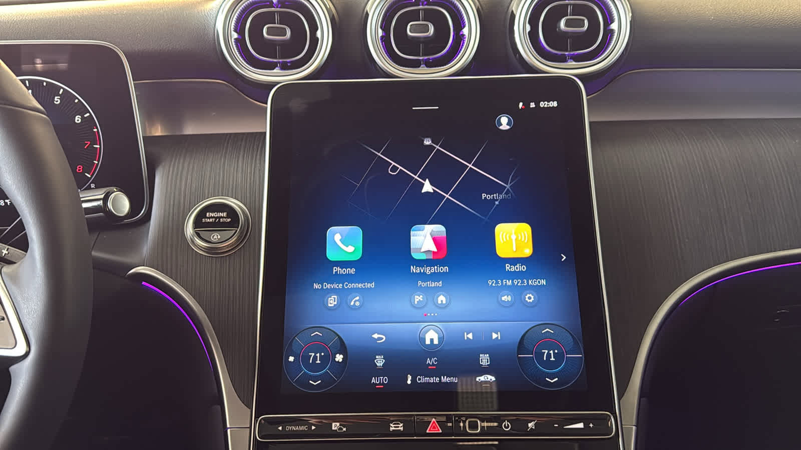 Used 2025 Mercedes-Benz GLC 300 4MATIC image 20