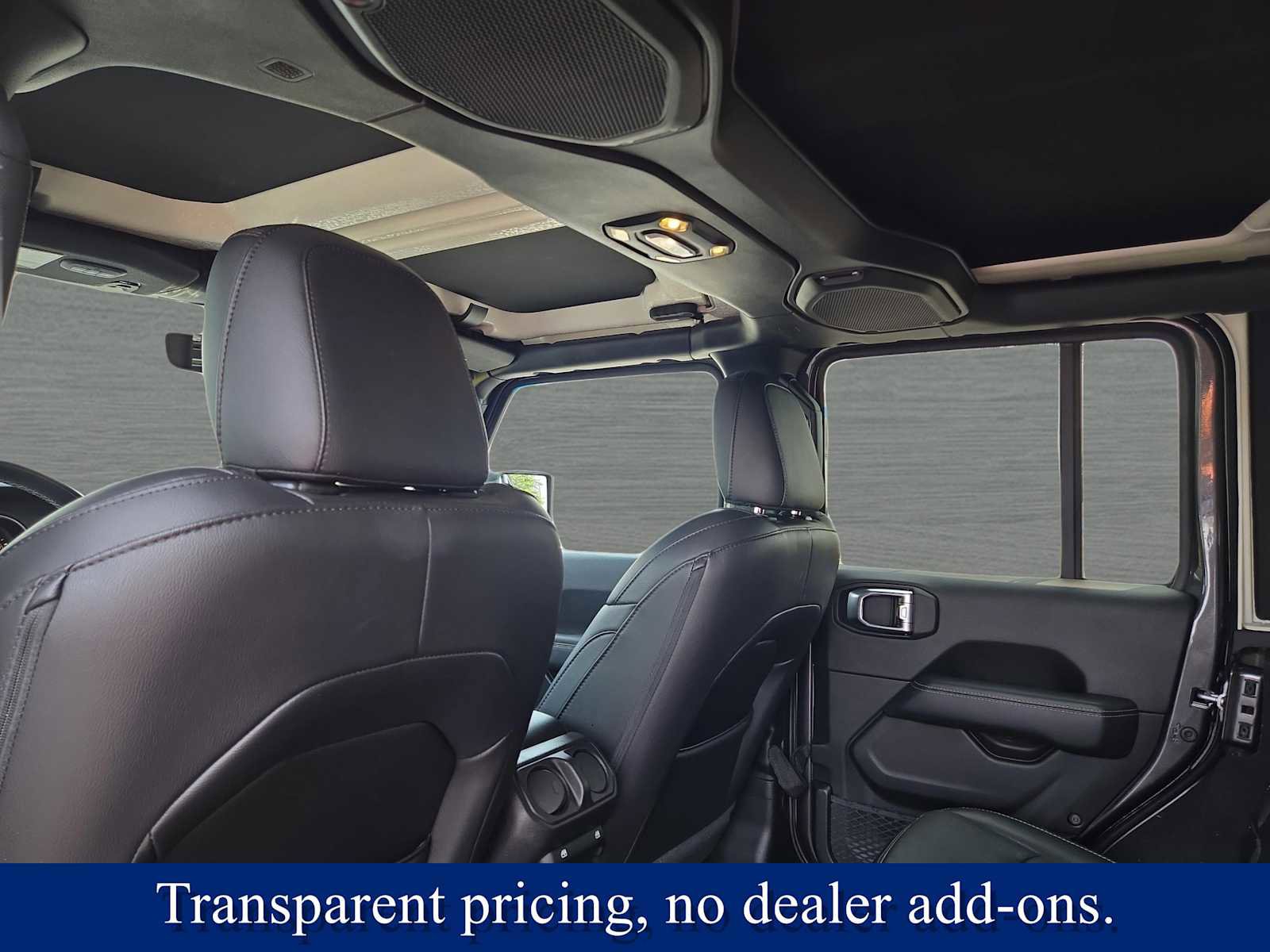 Used 2020 Jeep Wrangler Unlimited Sahara image 29