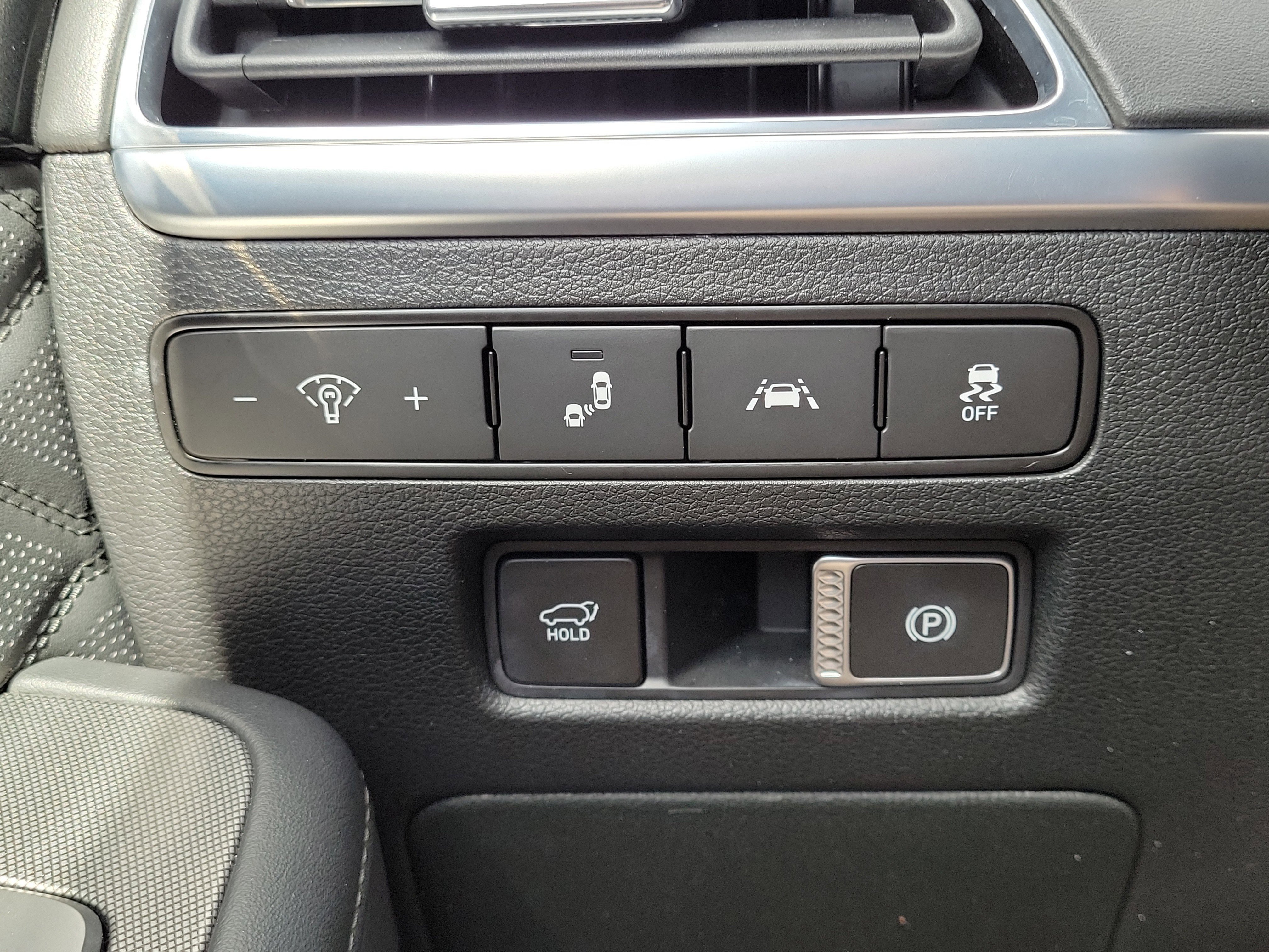 Used 2022 Hyundai Palisade Calligraphy image 23