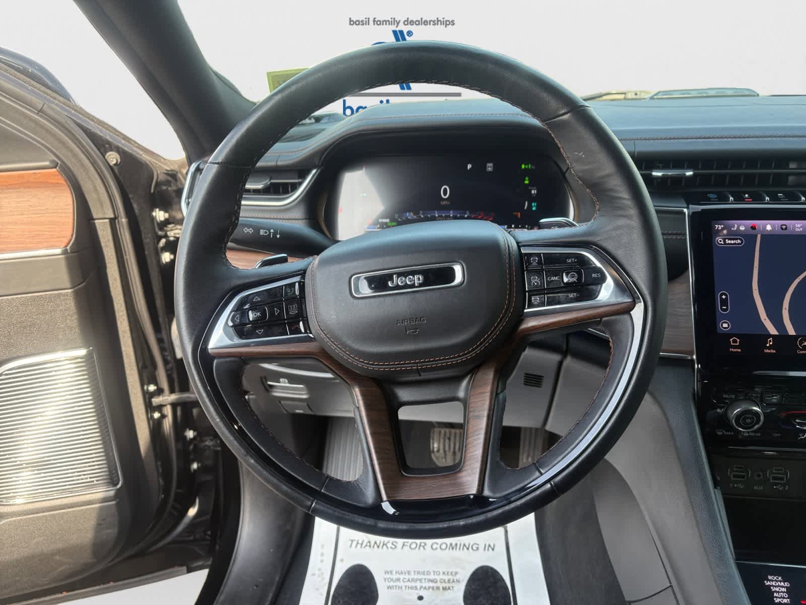 Used 2023 Jeep Grand Cherokee Summit w/ High Altitude Package AWD/4WD image 11