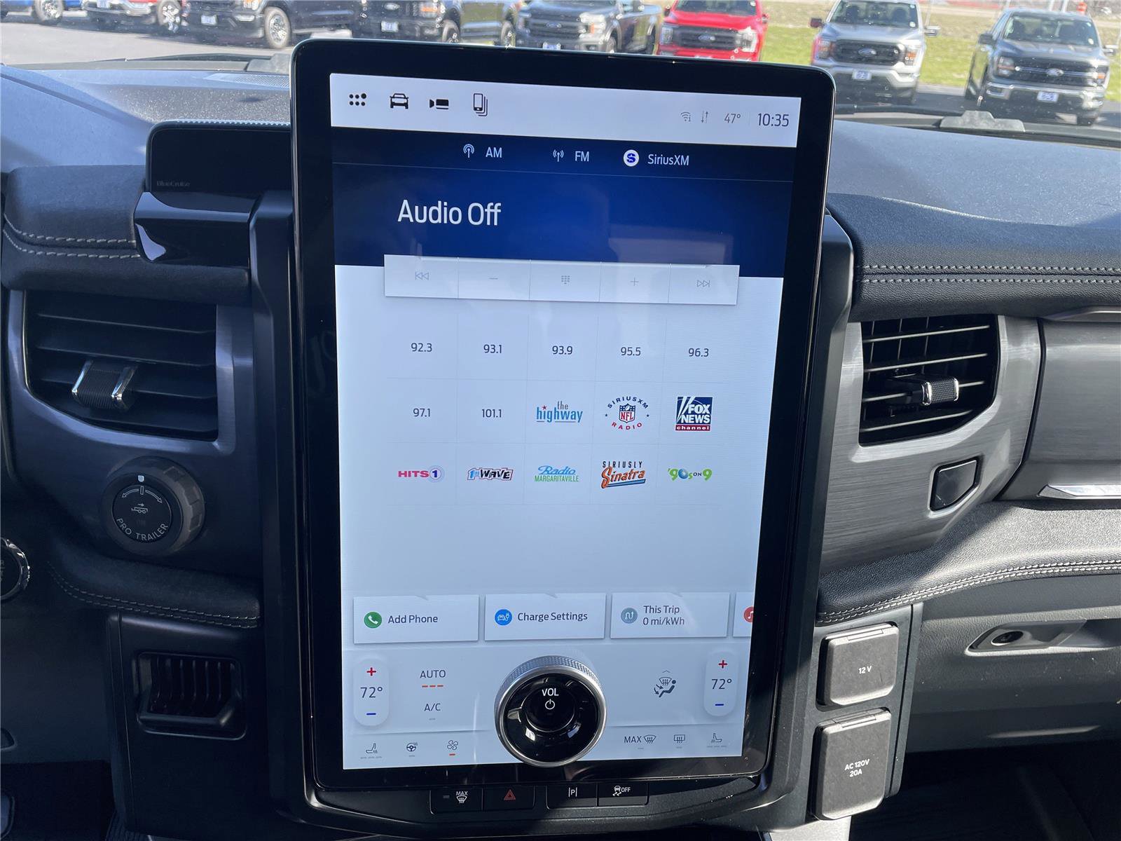 Used 2025 Ford F150 Lightning Flash AWD/4WD image 19