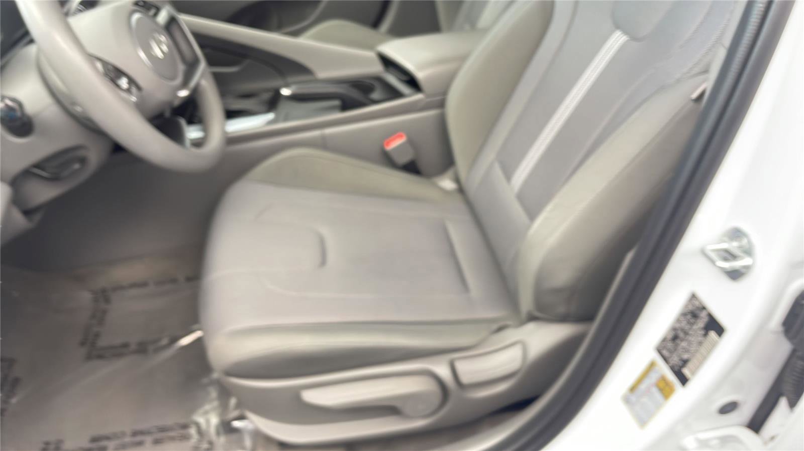 Certified 2024 Hyundai Elantra SE FWD image 15