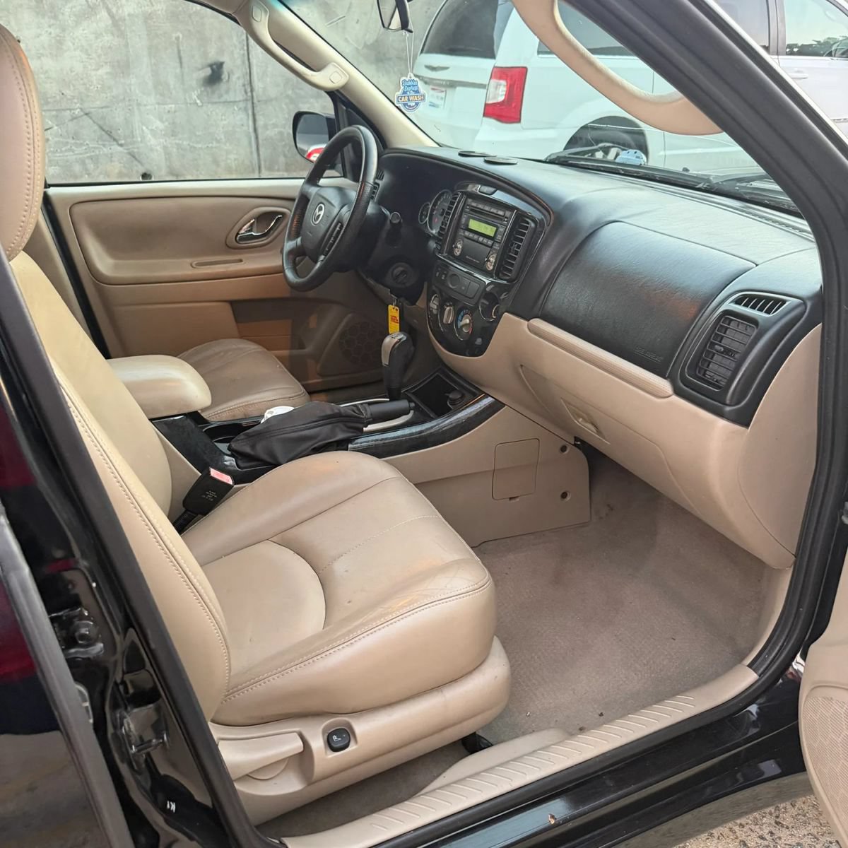 Used 2005 MAZDA Tribute s FWD image 8