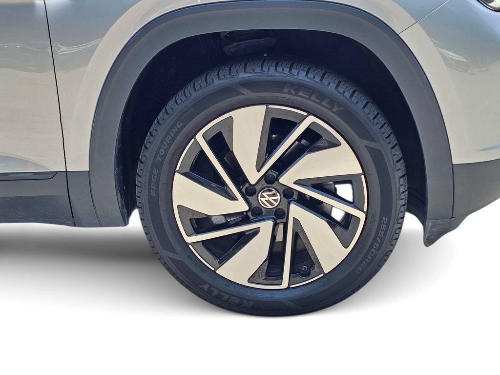 Used 2024 Volkswagen Atlas SE AWD/4WD image 6