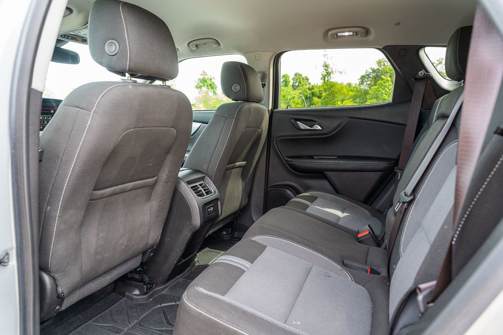 Used 2024 Chevrolet Blazer LT w/ Convenience Package image 16