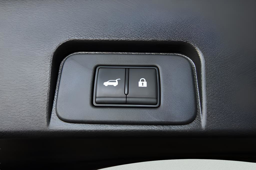 Used 2024 Nissan Rogue SL w/ SL Premium Package image 31