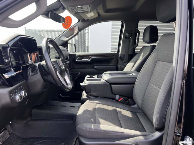 Used 2022 GMC Sierra 1500 Elevation w/ LPO, Elevation Black Package image 20