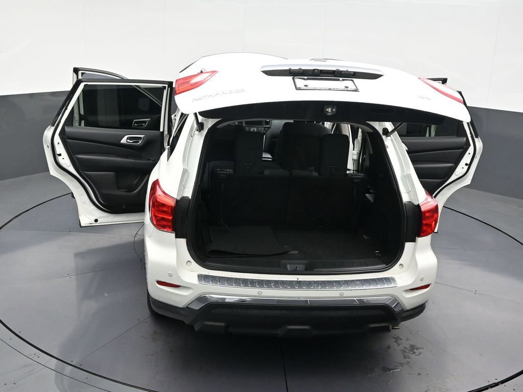 Used 2020 Nissan Pathfinder SV image 35