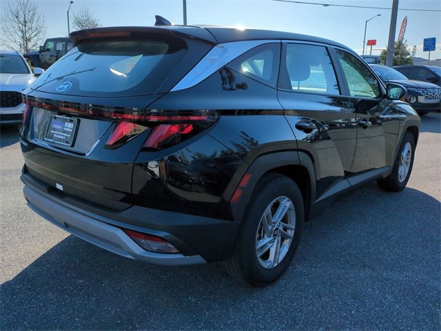 New 2025 Hyundai Tucson SE image 5