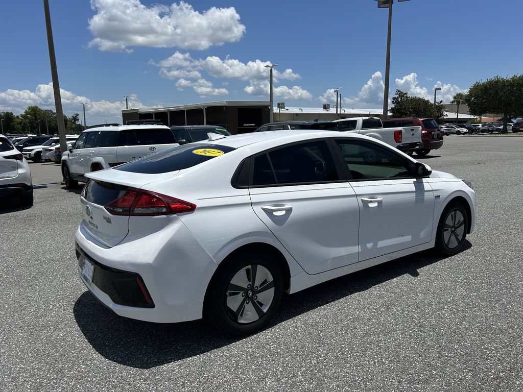 Used 2017 Hyundai Ioniq Blue FWD image 5